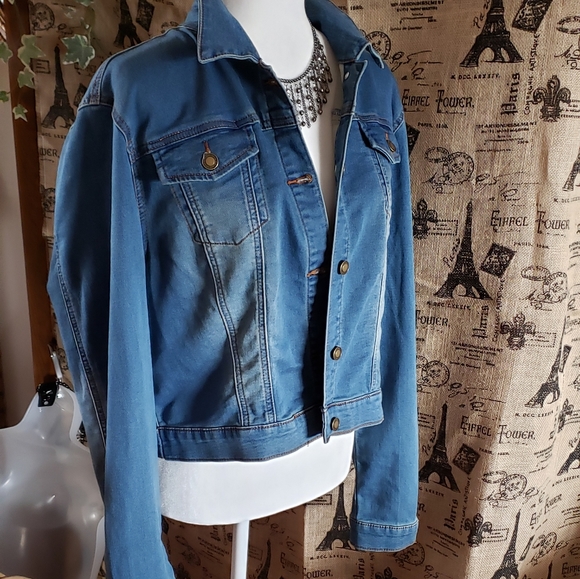 Style me los angeles| lite denim jacket - Picture 2 of 7